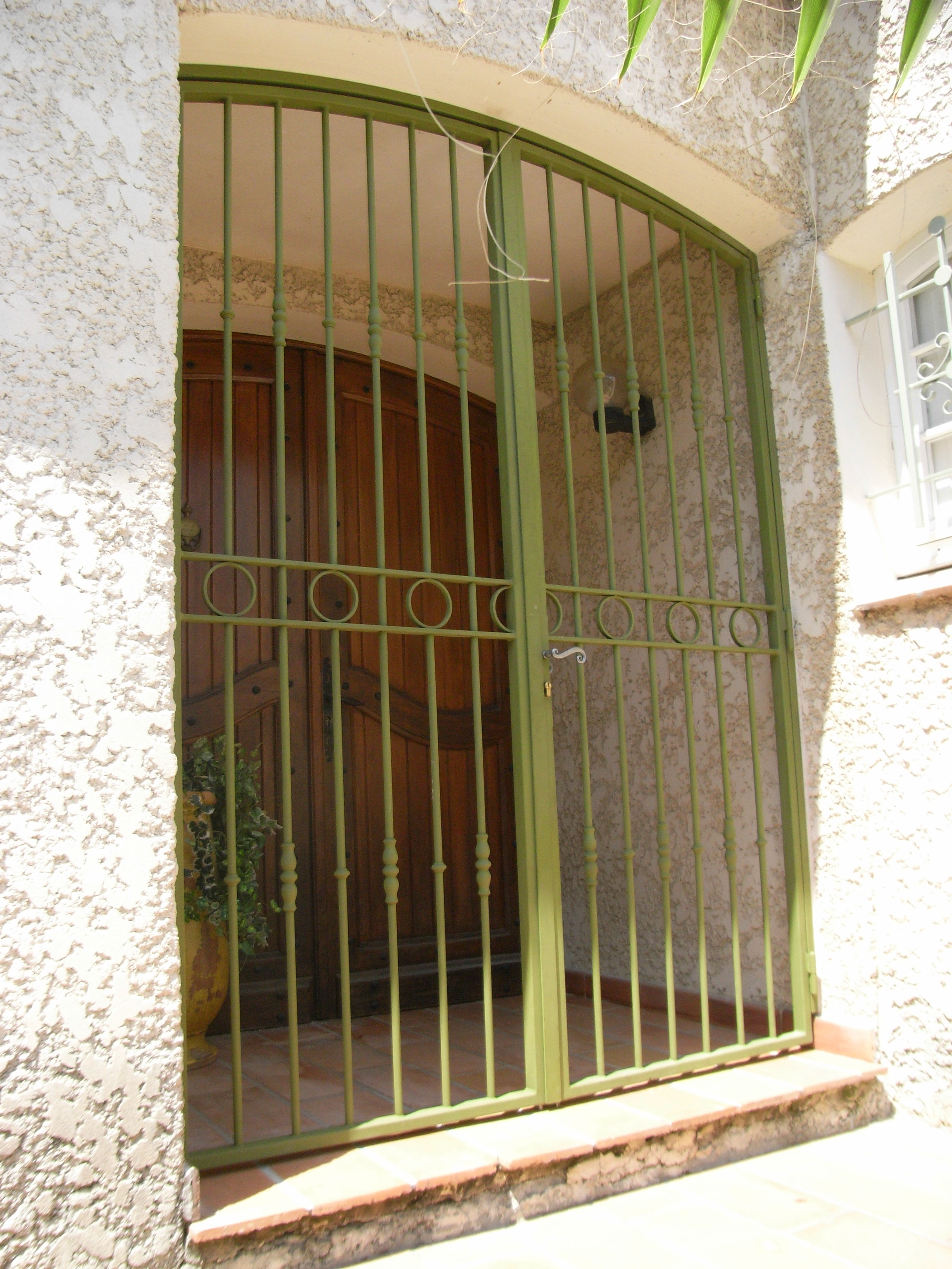 Grille De Defense Pour Porte D Entree Lapeyre Grille de défense pour porte d’entrée